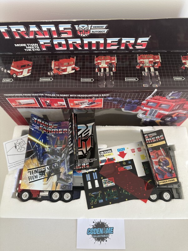 Transformers G1 Optimus Prime Boxed - Image 4