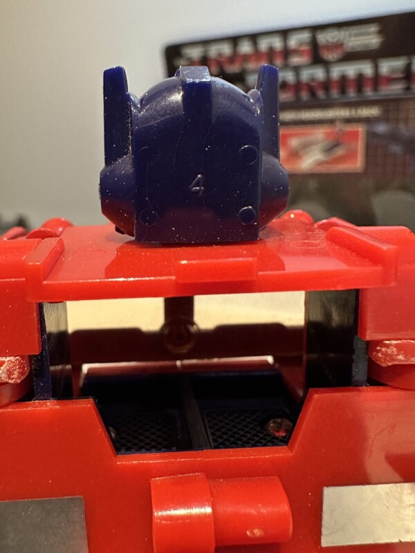 Transformers G1 Optimus Prime Boxed - Image 9