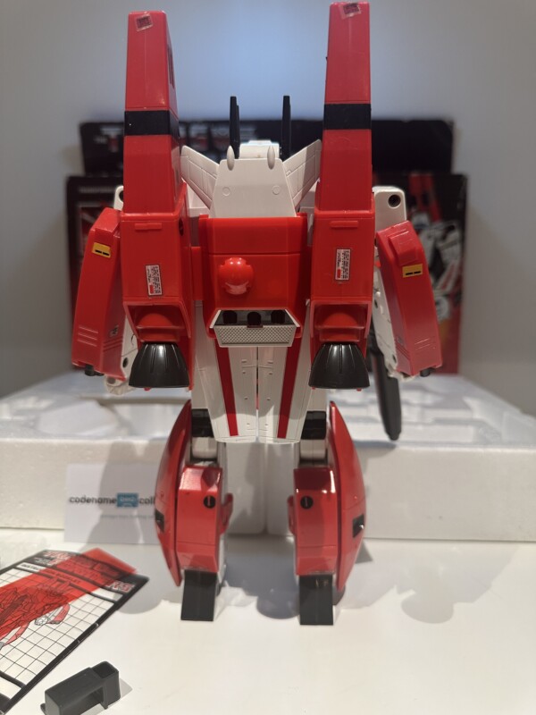 Transformers G1 Jetfire Boxed - Image 11