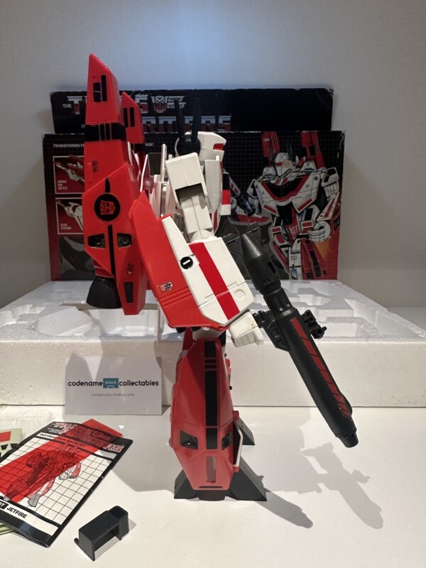 Transformers G1 Jetfire Boxed - Image 10