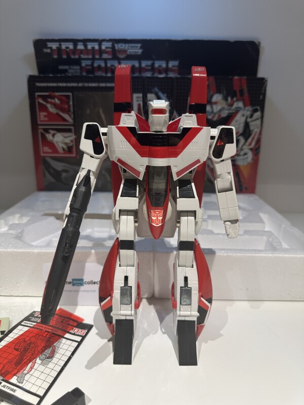 Transformers G1 Jetfire Boxed - Image 8