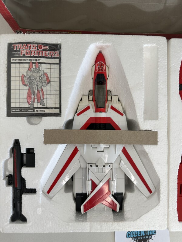 Transformers G1 Jetfire Boxed - Image 4