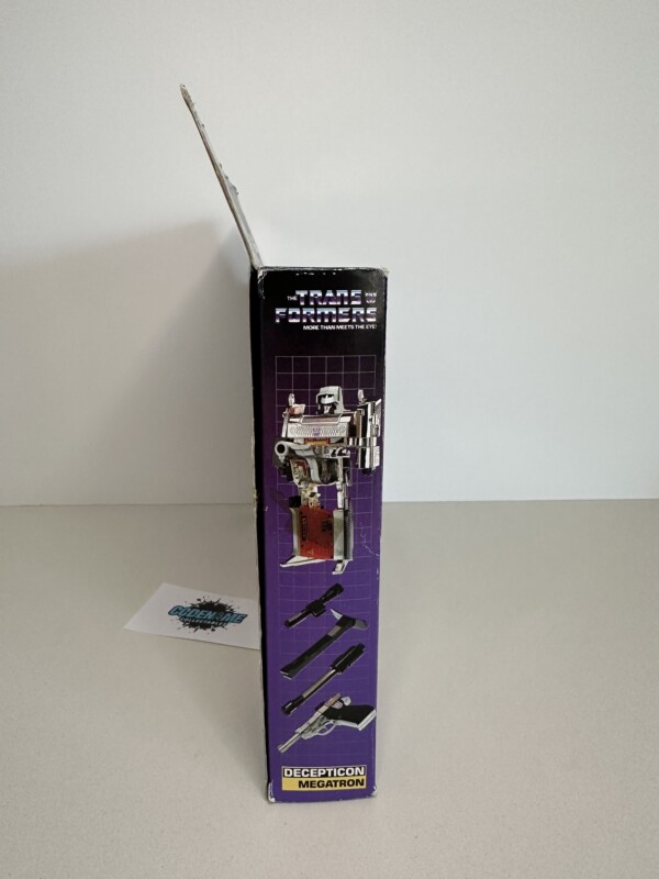 Transformers G1 Megatron Boxed - Image 16