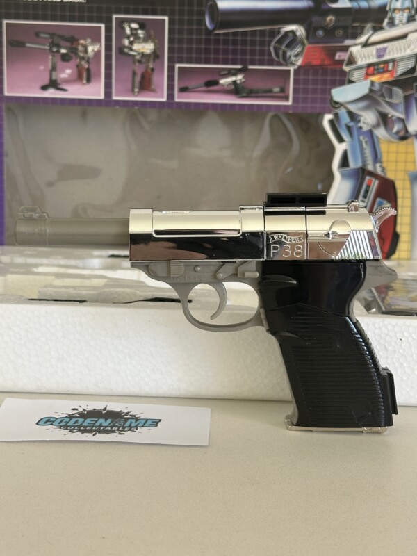 Transformers G1 Megatron Boxed - Image 9