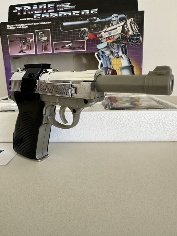 Transformers G1 Megatron Boxed - Image 7