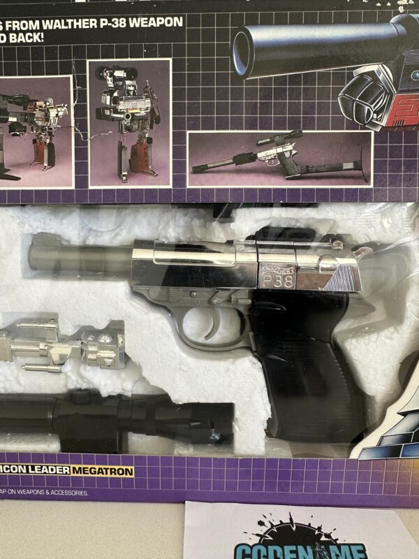 Transformers G1 Megatron Boxed - Image 2