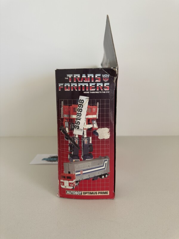 Transformers G1 Optimus Prime Boxed - Image 11