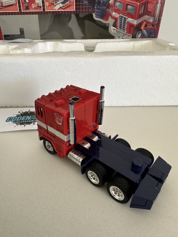 Transformers G1 Optimus Prime Boxed - Image 6