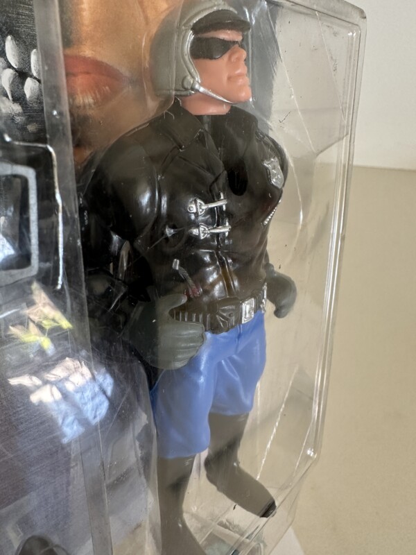 Terminator 2 Blaster T-1000 MOSC Kenner 1991 - Image 2